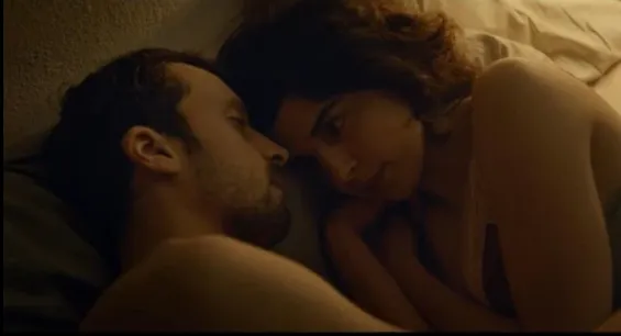 Unexpected Abg Indo Indonesia di Antara Debu Kastil Usang Video Viral